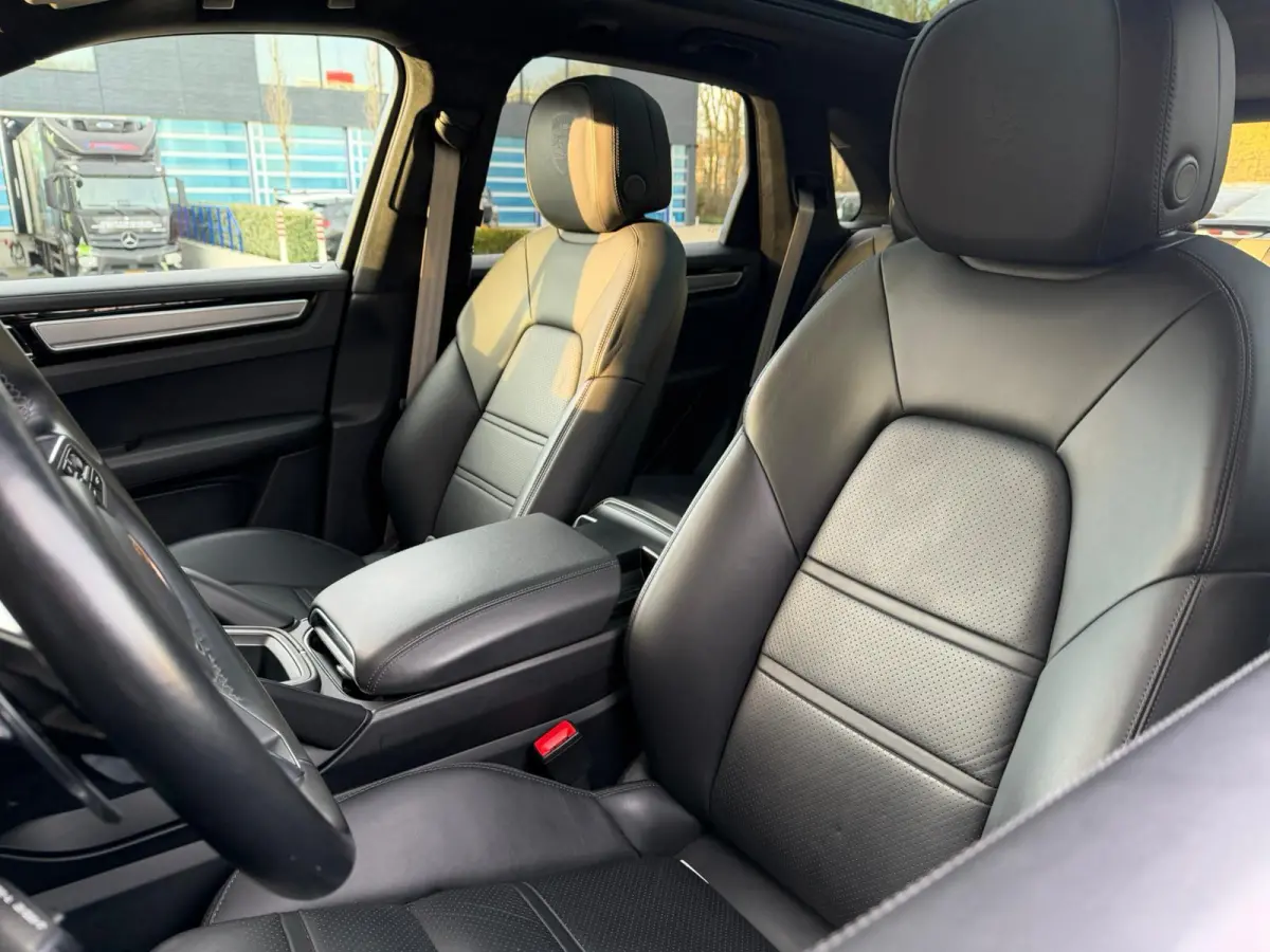 3.0 E-Hybrid Platinum Edition Approved 9-27