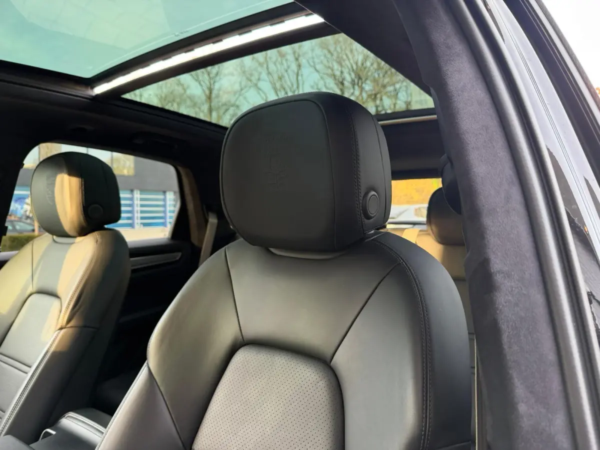 3.0 E-Hybrid Platinum Edition Approved 9-27