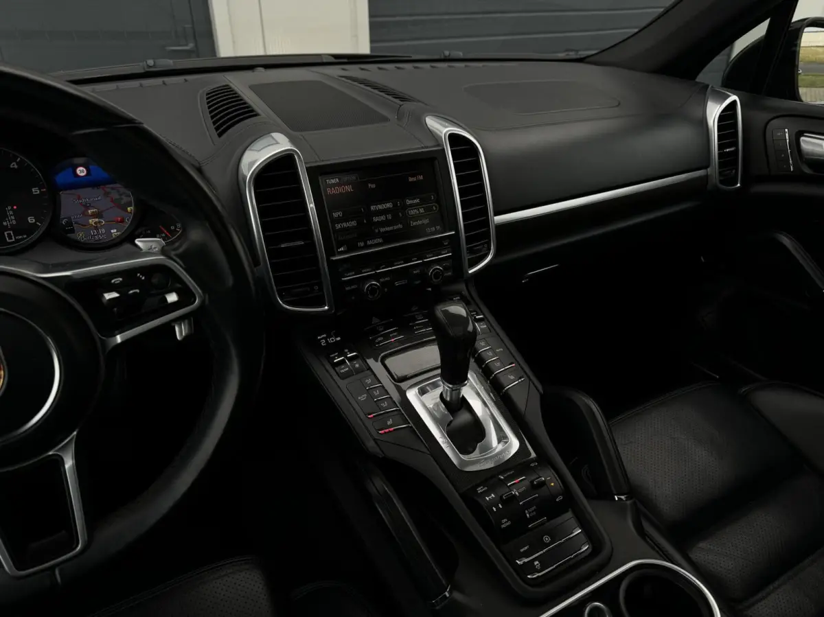 3.0 D Tiptronic S / Facelift / Led / Pano