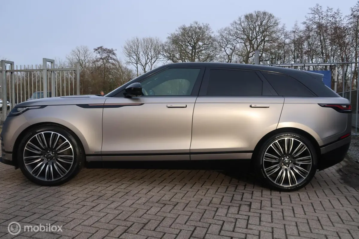 3.0 V6 AWD R-Dynamic HSE