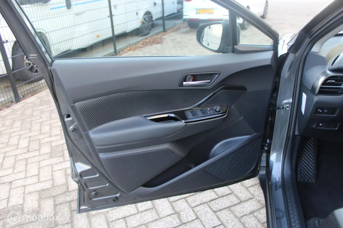2.0 Hybrid Dynamic | Trekhaak | 1e Eigenaar | Boekjes.