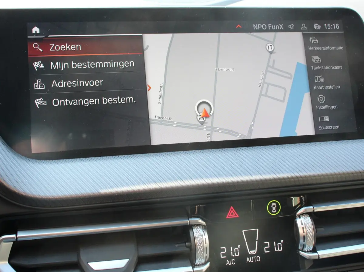 118i Automaat High Executive Navigatie Cruise Control Apple Carplay Android Auto Parkeersensoren Virtual Cockpit LED Verlichting Sfeerverlichting Getinte Ramen Climate Control