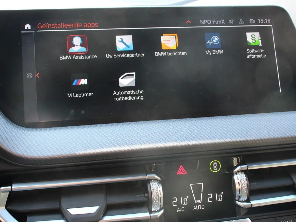 118i Automaat High Executive Navigatie Cruise Control Apple Carplay Android Auto Parkeersensoren Virtual Cockpit LED Verlichting Sfeerverlichting Getinte Ramen Climate Control