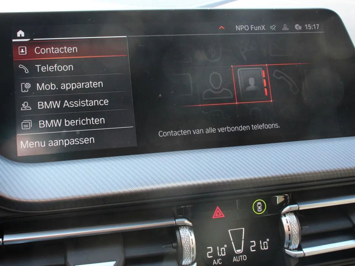 118i Automaat High Executive Navigatie Cruise Control Apple Carplay Android Auto Parkeersensoren Virtual Cockpit LED Verlichting Sfeerverlichting Getinte Ramen Climate Control