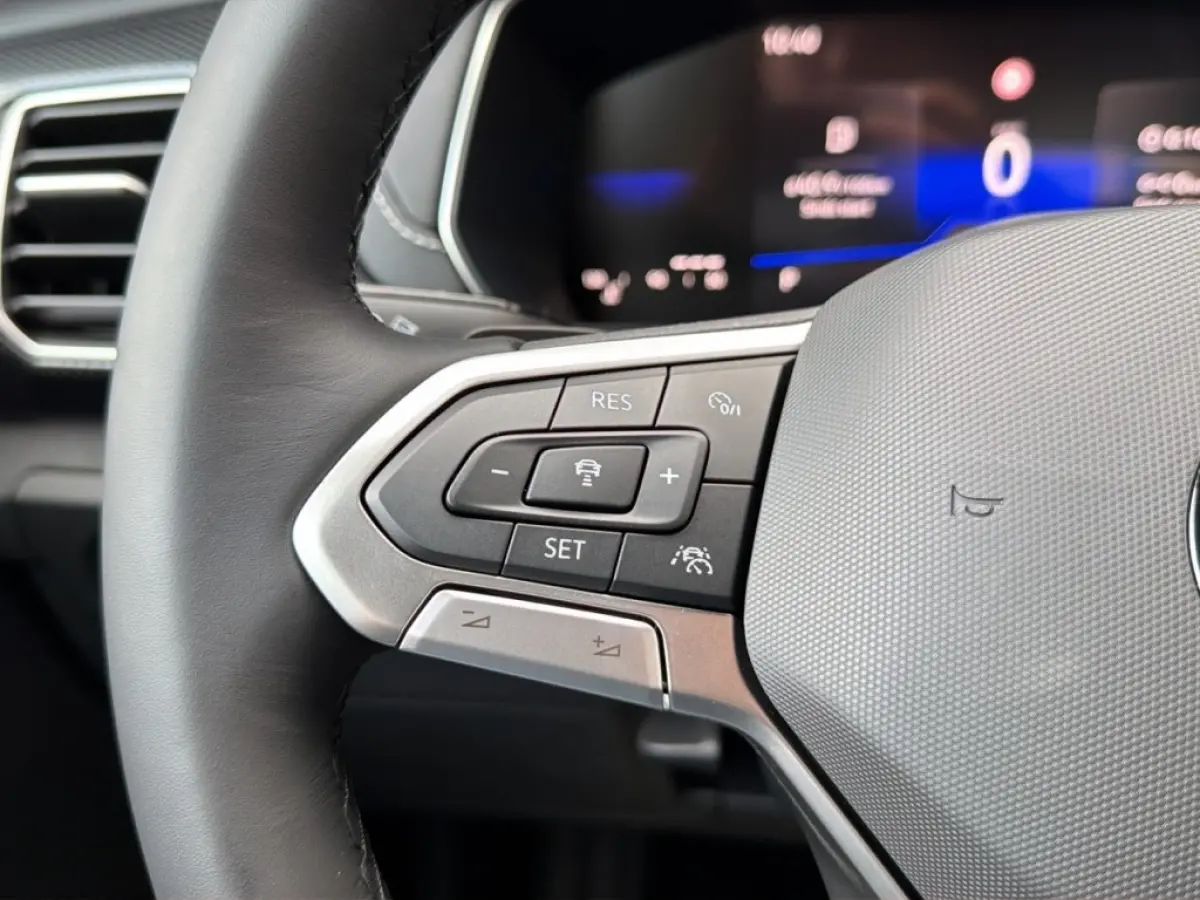 1.5 TSI DSG R-LINE TREKHAAK/CAMERA/CARPLAY/ACC/STOELVERW