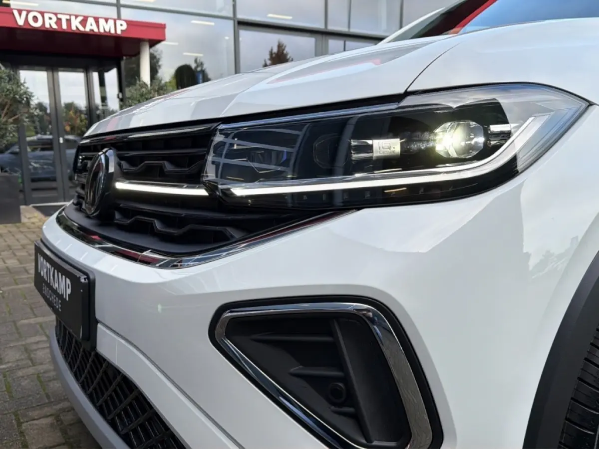 1.5 TSI DSG R-LINE TREKHAAK/CAMERA/CARPLAY/ACC/STOELVERW