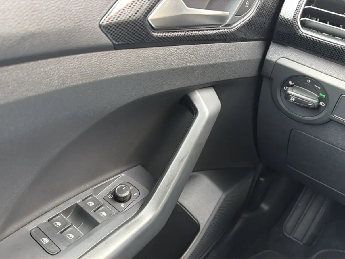 1.5 TSI DSG R-LINE TREKHAAK/CAMERA/CARPLAY/ACC/STOELVERW