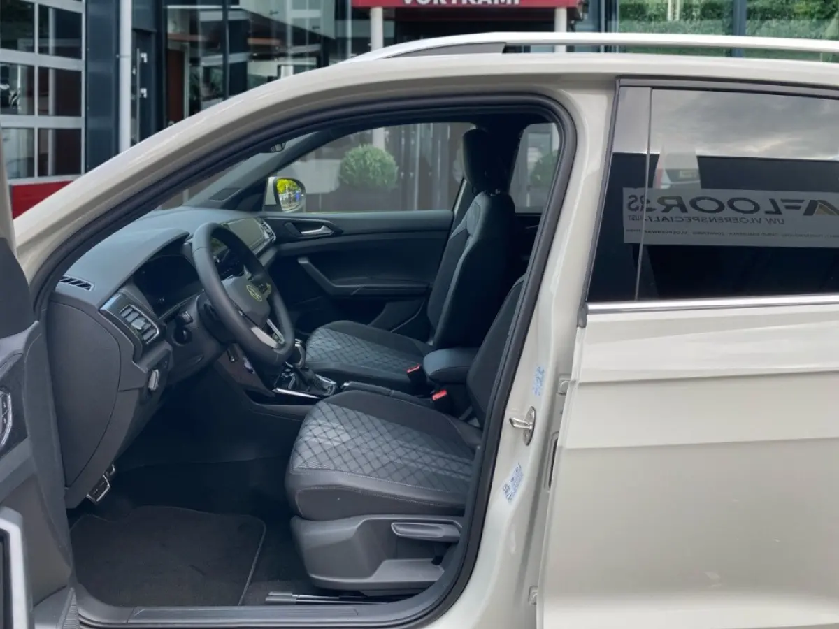 1.5 TSI DSG R-LINE TREKHAAK/CAMERA/CARPLAY/ACC/STOELVERW