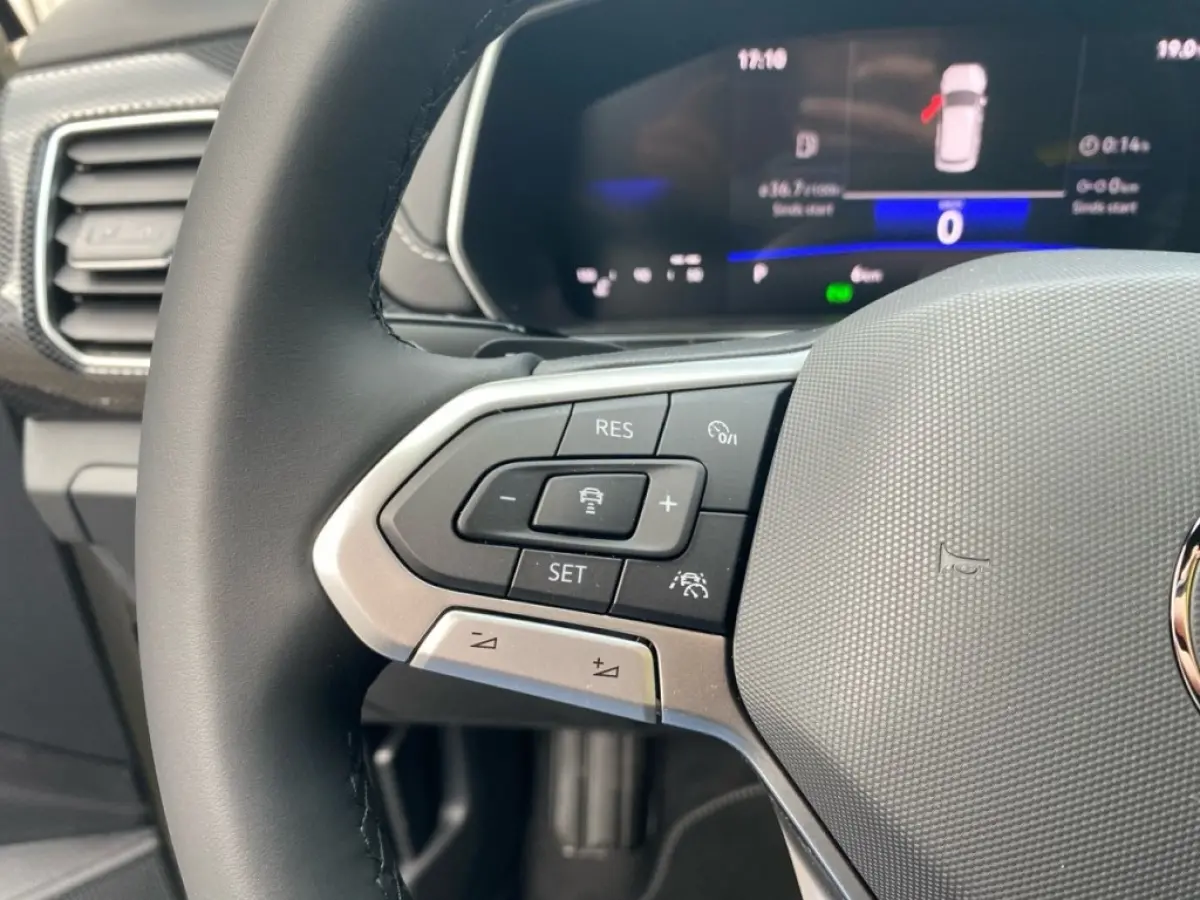 1.5 TSI DSG R-LINE TREKHAAK/CAMERA/CARPLAY/ACC/STOELVERW