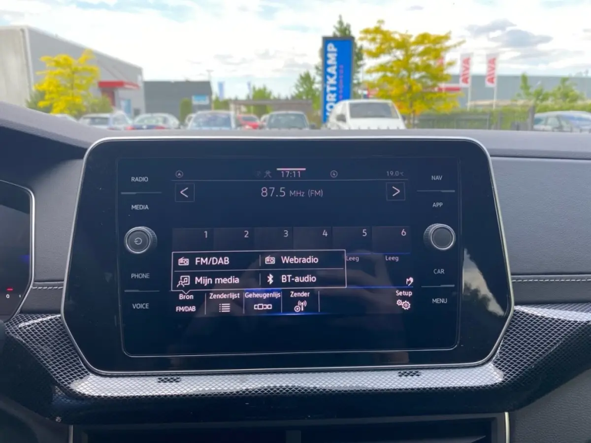 1.5 TSI DSG R-LINE TREKHAAK/CAMERA/CARPLAY/ACC/STOELVERW