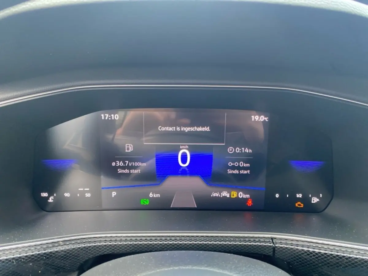 1.5 TSI DSG R-LINE TREKHAAK/CAMERA/CARPLAY/ACC/STOELVERW