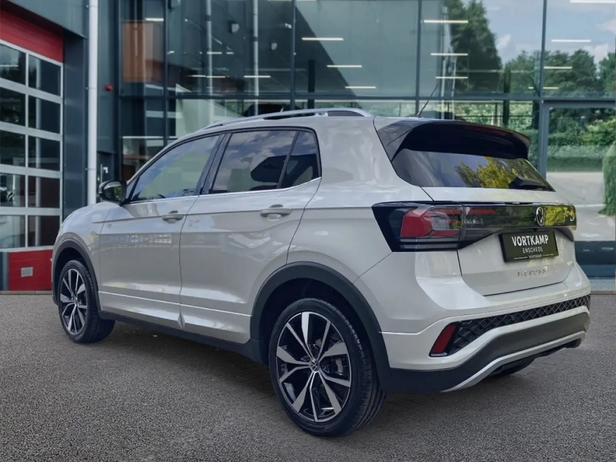 1.5 TSI DSG R-LINE TREKHAAK/CAMERA/CARPLAY/ACC/STOELVERW