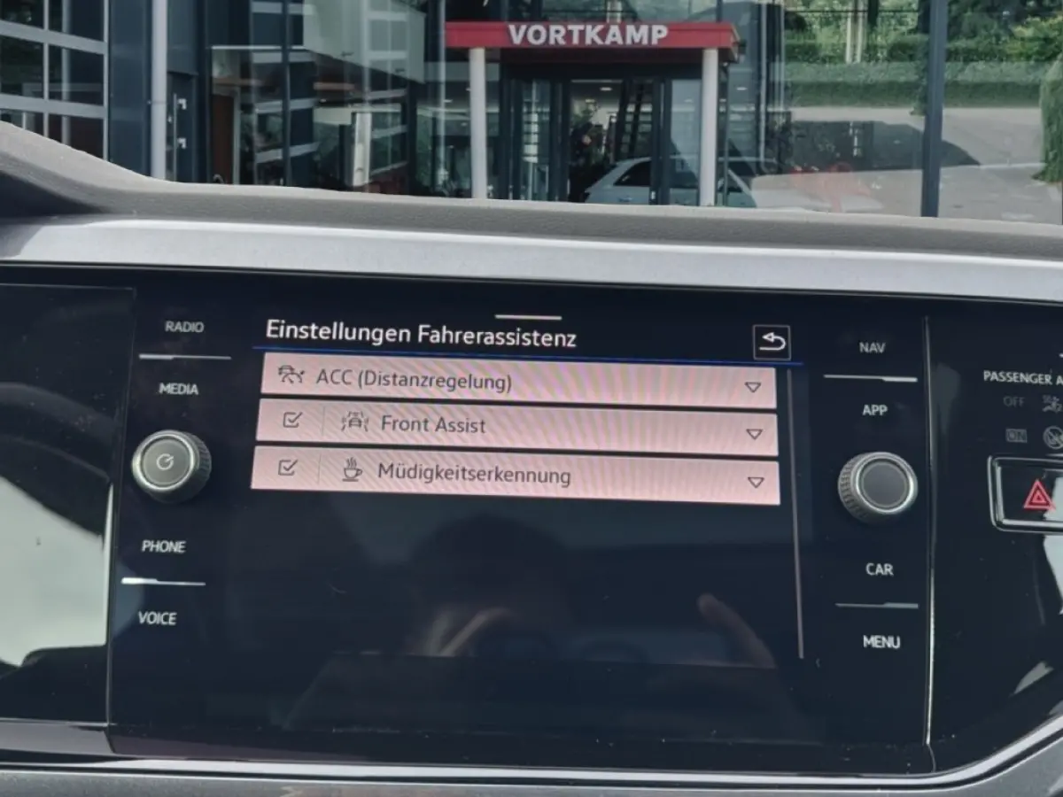 1.0 TSI HIGHLINE OPENDAK/ACC/STOELVERW/PDC/NAVI/CARPLAY