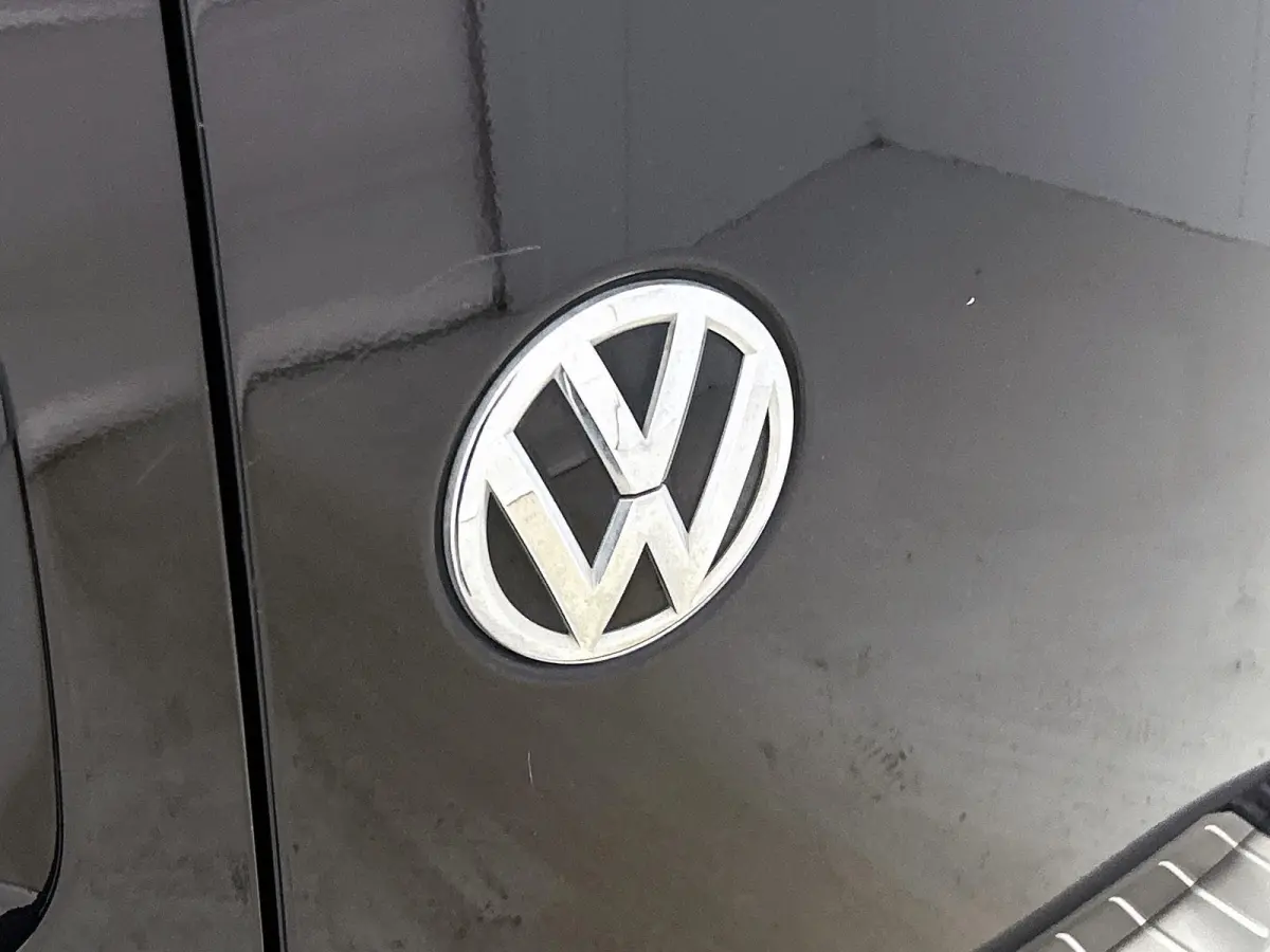 2.0 TDI L1H1 C-Edition 102PK | Automaat | Airco | Multifunctioneel stuurwiel | DAB+ | Navigatie | Parkeersensoren achter | Voorruitverwarming | Achterruitverwarming | Parkeersensoren achter 