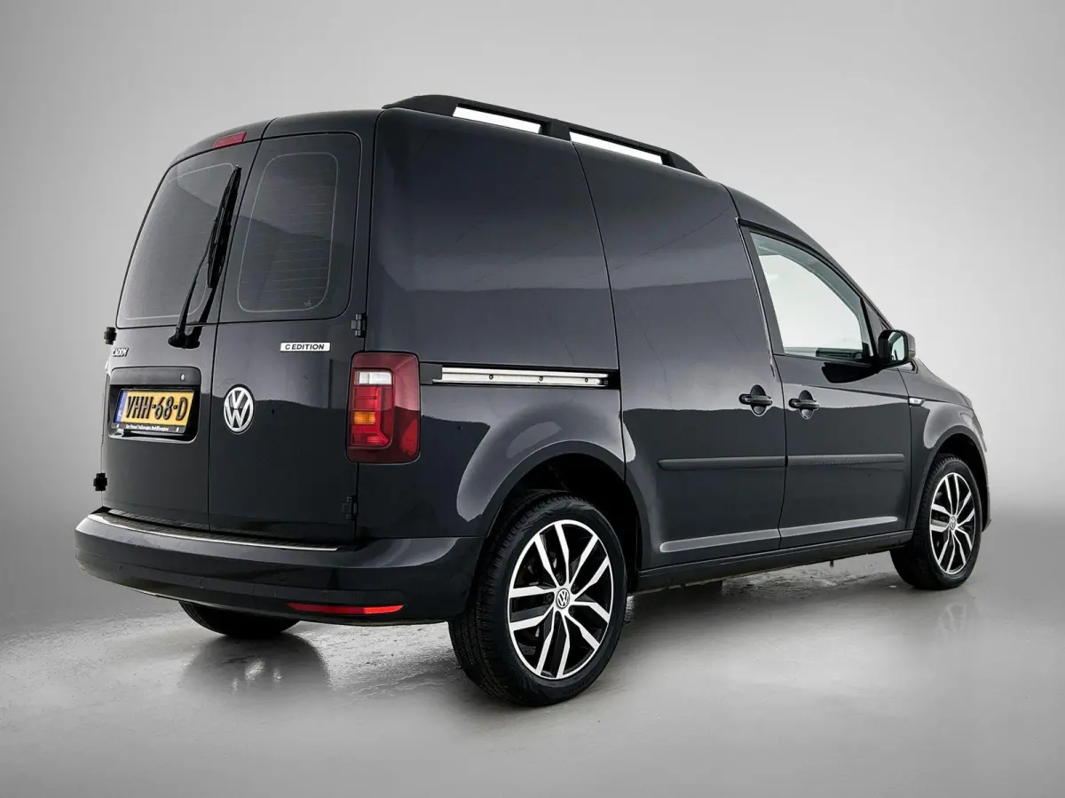 2.0 TDI L1H1 C-Edition 102PK | Automaat | Airco | Multifunctioneel stuurwiel | DAB+ | Navigatie | Parkeersensoren achter | Voorruitverwarming | Achterruitverwarming | Parkeersensoren achter 