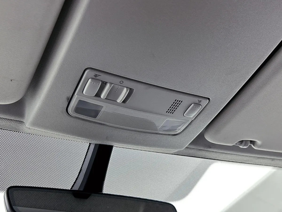 2.0 TDI L1H1 C-Edition 102PK | Automaat | Airco | Multifunctioneel stuurwiel | DAB+ | Navigatie | Parkeersensoren achter | Voorruitverwarming | Achterruitverwarming | Parkeersensoren achter 