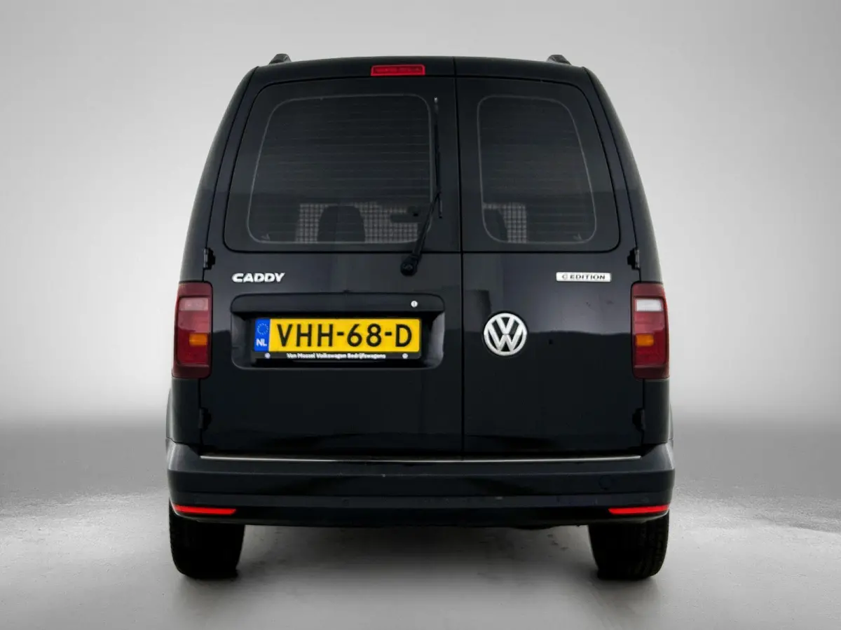 2.0 TDI L1H1 C-Edition 102PK | Automaat | Airco | Multifunctioneel stuurwiel | DAB+ | Navigatie | Parkeersensoren achter | Voorruitverwarming | Achterruitverwarming | Parkeersensoren achter 