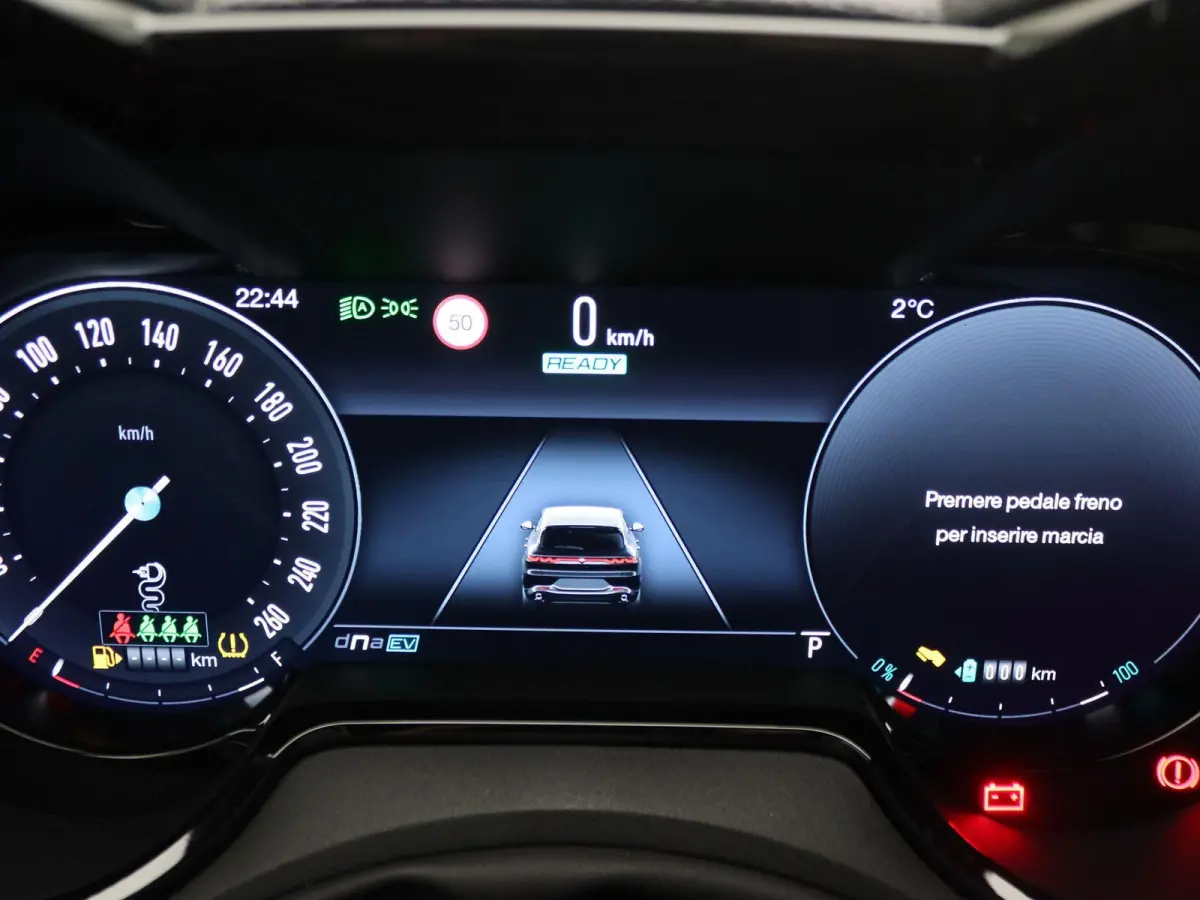 1.3 Ibrida Plug-In Q4 Sport Speciale | Panoramadak | Harman Kardon | Matrix LED | Memory Stoelen | 20" Velgen