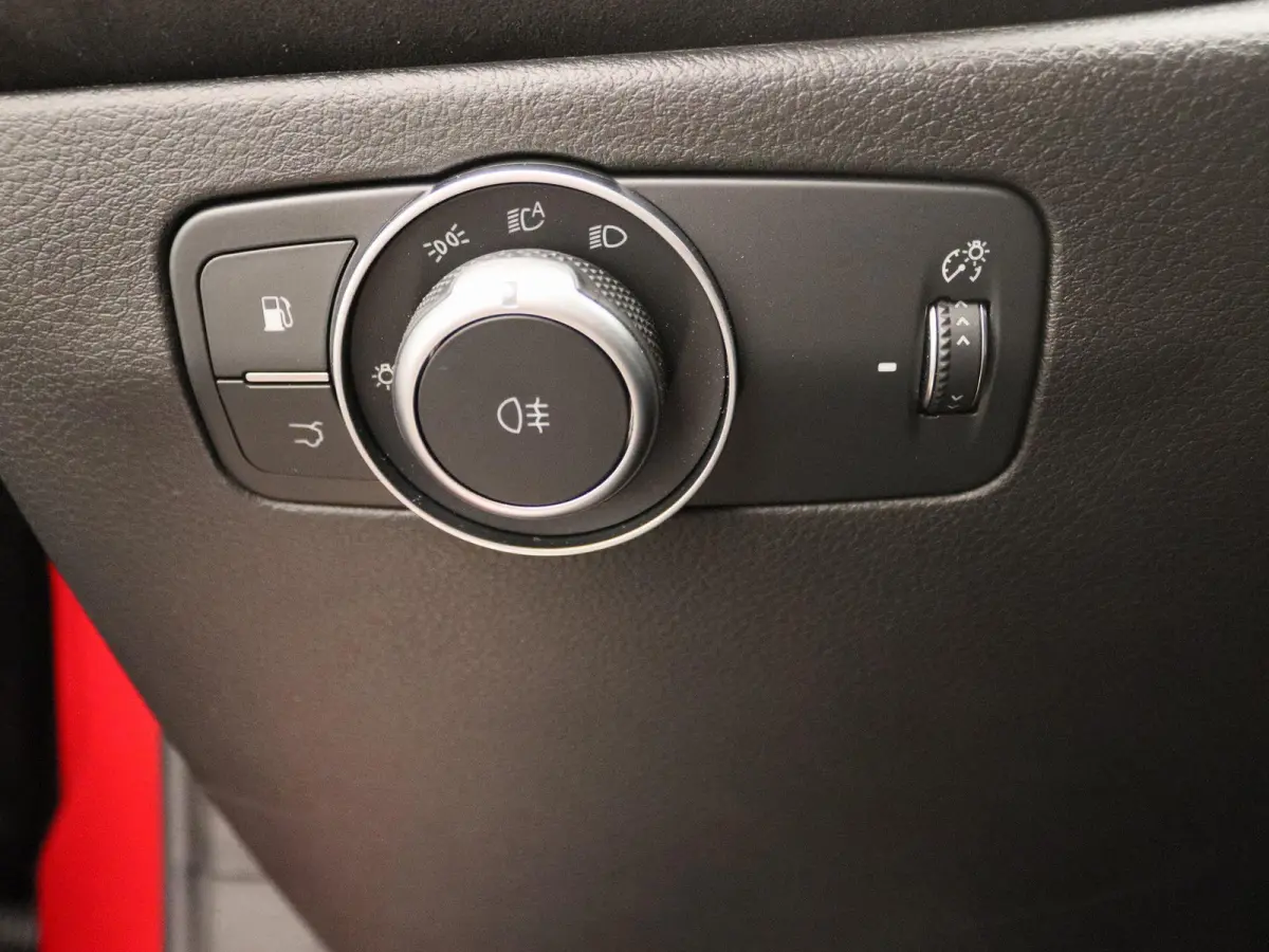 1.3 Ibrida Plug-In Q4 Sport Speciale | Panoramadak | Harman Kardon | Matrix LED | Memory Stoelen | 20" Velgen