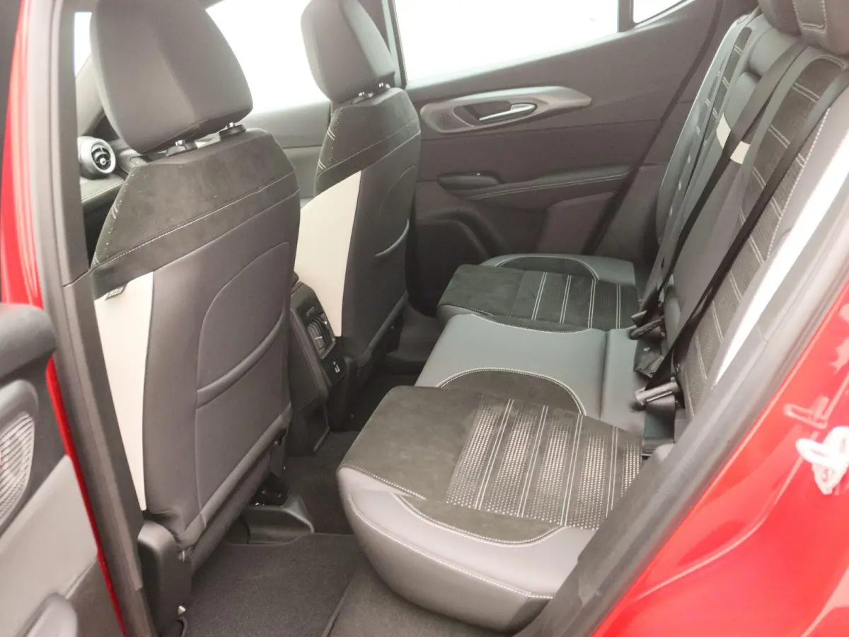 1.3 Ibrida Plug-In Q4 Sport Speciale | Panoramadak | Harman Kardon | Matrix LED | Memory Stoelen | 20" Velgen