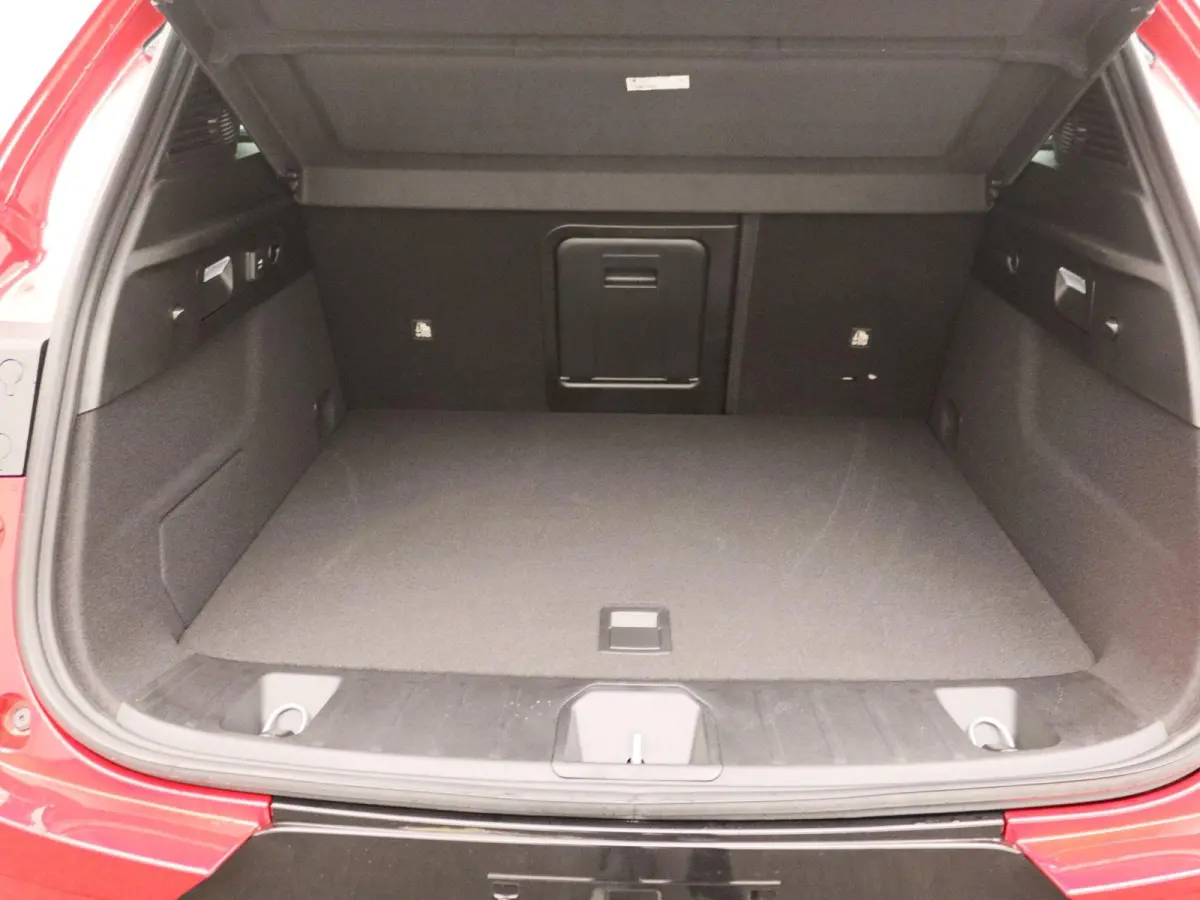 1.3 Ibrida Plug-In Q4 Sport Speciale | Panoramadak | Harman Kardon | Matrix LED | Memory Stoelen | 20" Velgen
