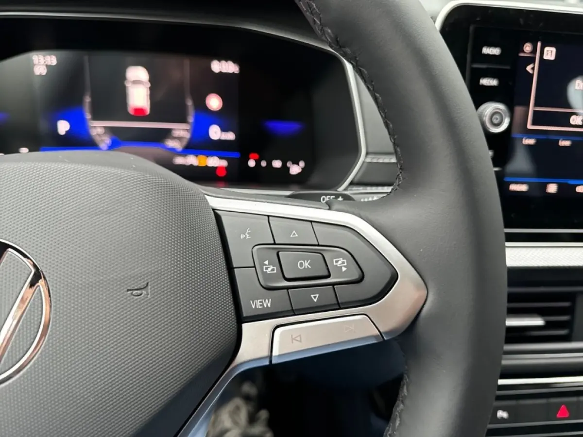 1.5 TSI DSG R-LINE AFN.TREKHAAK/IQ-LIGHTS/CAMERA/ACC/KEY-LESS