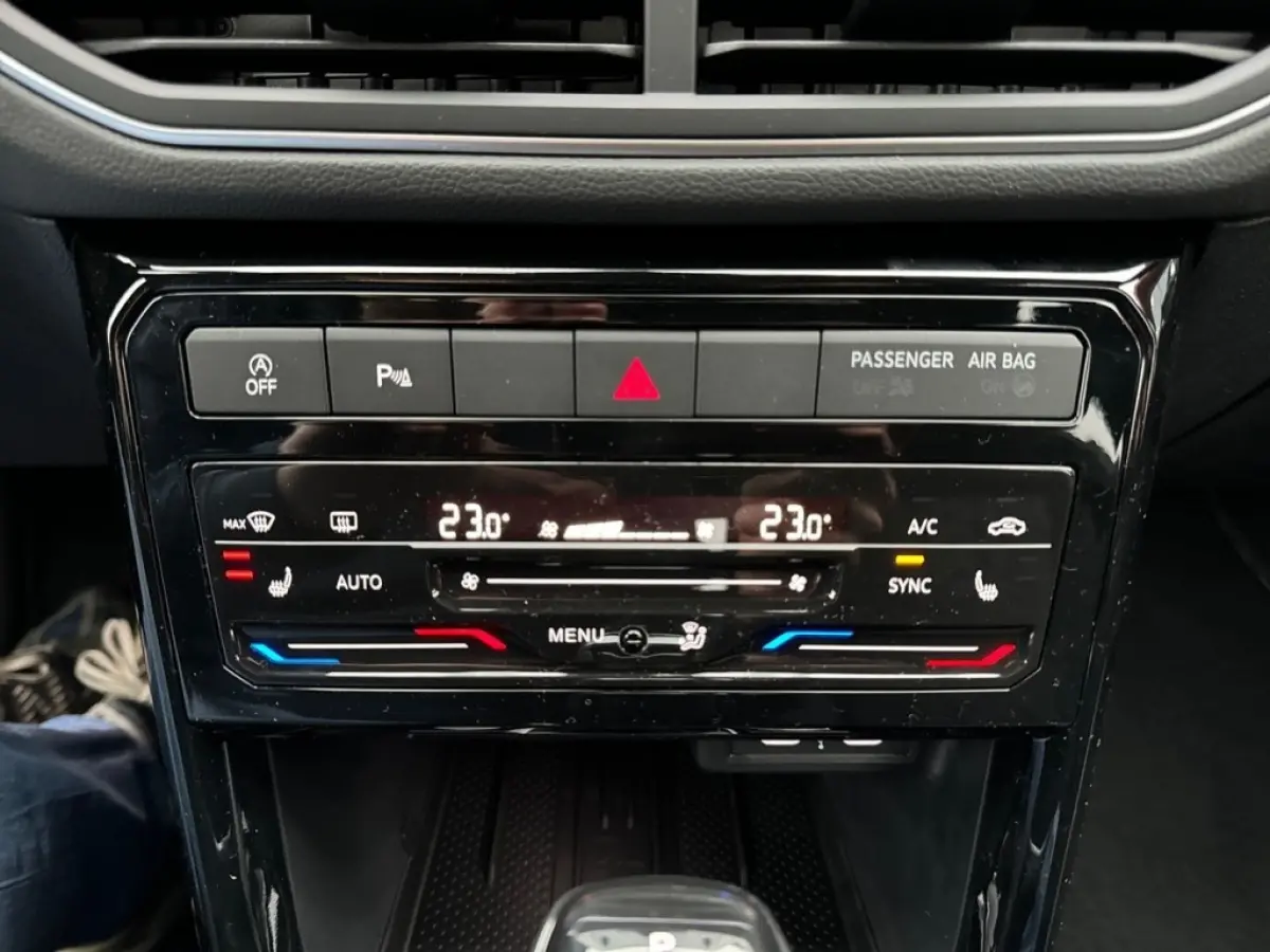 1.5 TSI DSG R-LINE AFN.TREKHAAK/IQ-LIGHTS/CAMERA/ACC/KEY-LESS