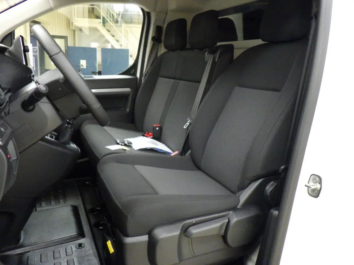 2.0 Diesel 145 L3 PRIJS INCL REST BPM!! | NAVI | DIGITALE BINNENSPIEGEL | BETIMMERING LAADRUIMTE | NIEUW!
