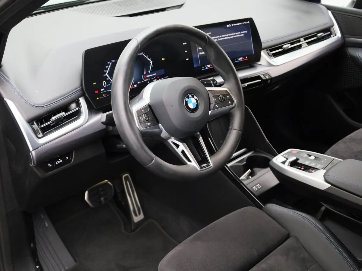 218i M-Sport AUTOMAAT | Carplay | Camera | CruiseControl | Stoelverwarming | Navigatie | M-Pakket |