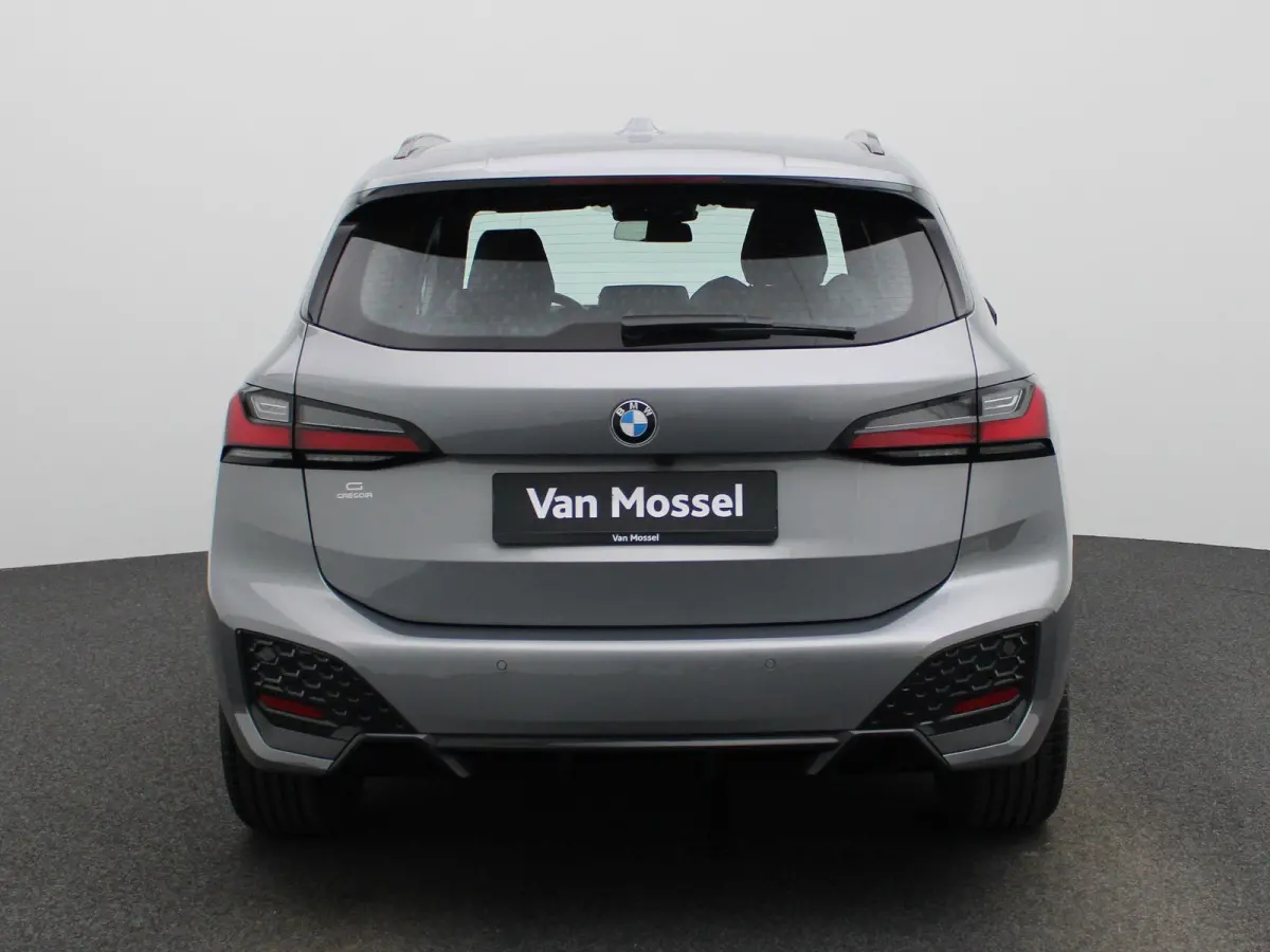 218i M-Sport AUTOMAAT | Carplay | Camera | CruiseControl | Stoelverwarming | Navigatie | M-Pakket |