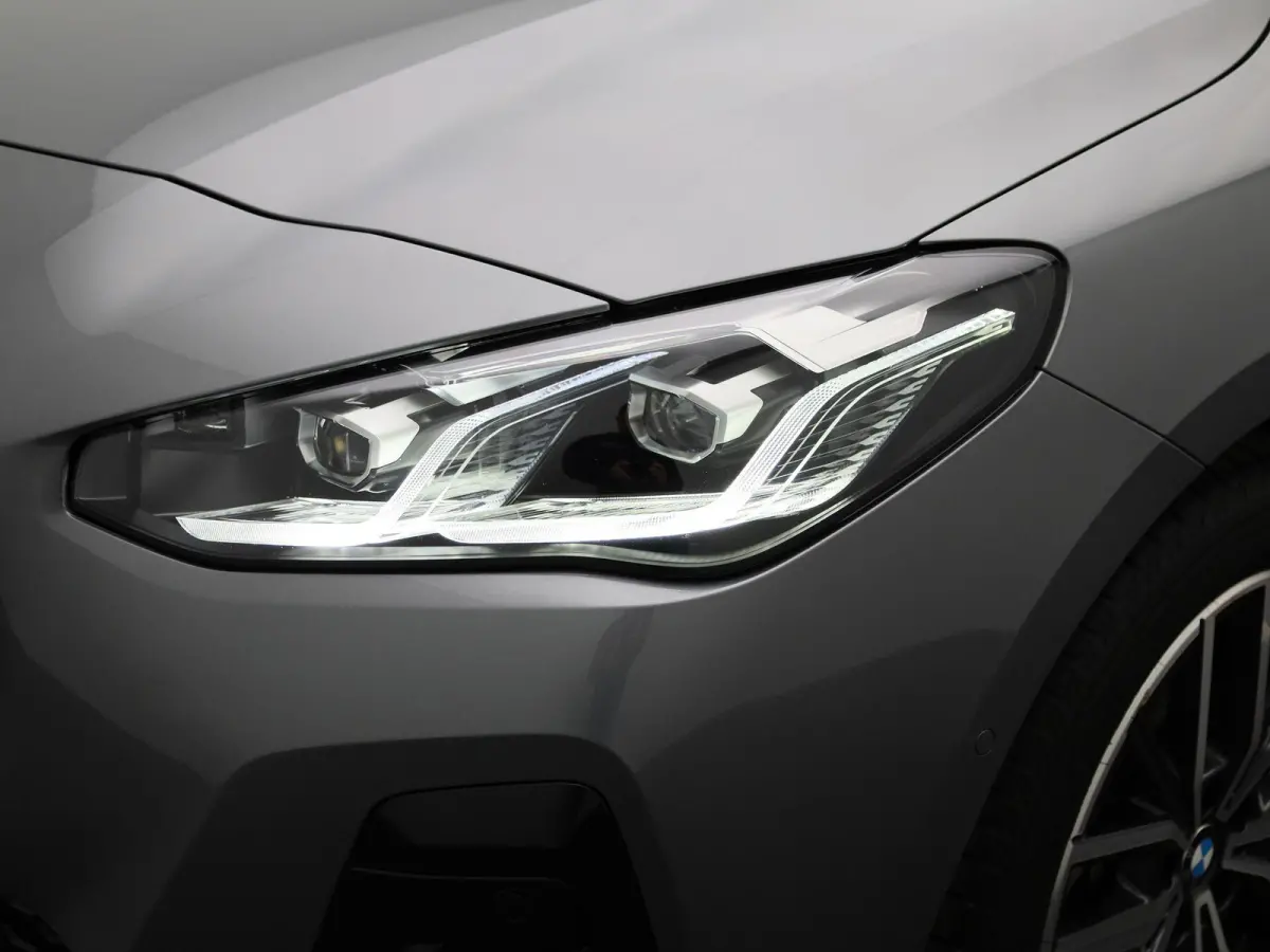 218i M-Sport AUTOMAAT | Carplay | Camera | CruiseControl | Stoelverwarming | Navigatie | M-Pakket |