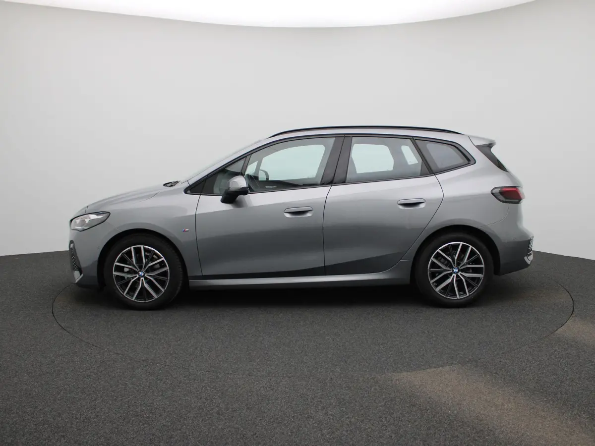218i M-Sport AUTOMAAT | Carplay | Camera | CruiseControl | Stoelverwarming | Navigatie | M-Pakket |