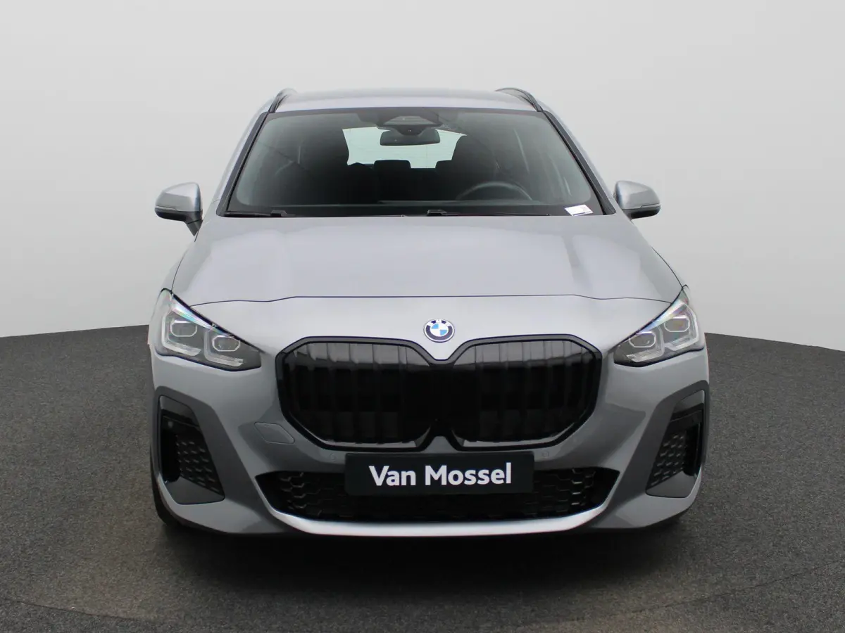 218i M-Sport AUTOMAAT | Carplay | Camera | CruiseControl | Stoelverwarming | Navigatie | M-Pakket |