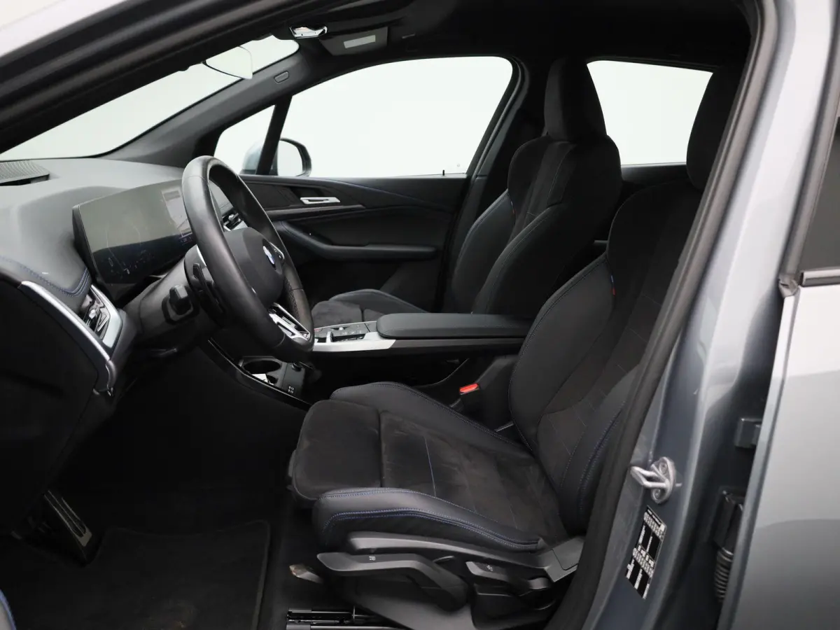 218i M-Sport AUTOMAAT | Carplay | Camera | CruiseControl | Stoelverwarming | Navigatie | M-Pakket |