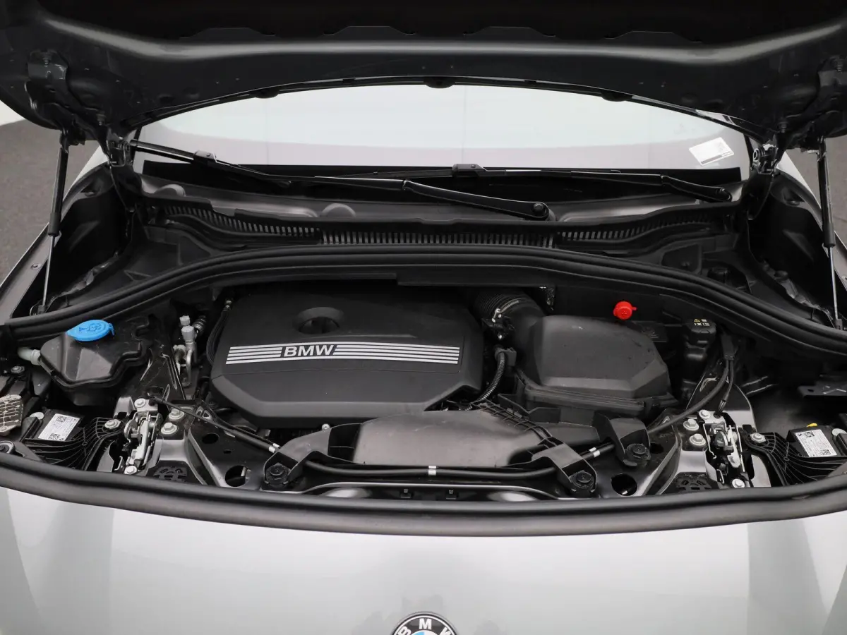 218i M-Sport AUTOMAAT | Carplay | Camera | CruiseControl | Stoelverwarming | Navigatie | M-Pakket |