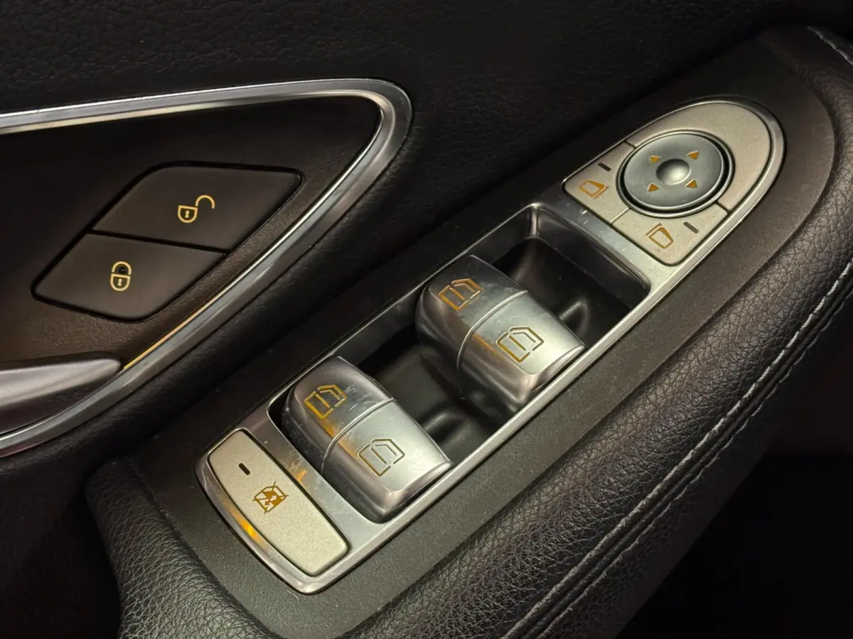 180 AMG Automaat Leer Navigatie LED
