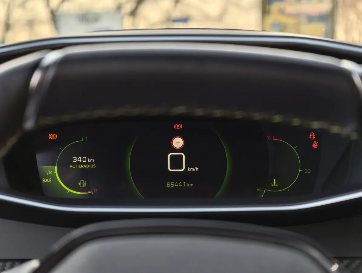 1.2 PureTech GT-Line / LAGE KM ! / FULL OPTION /