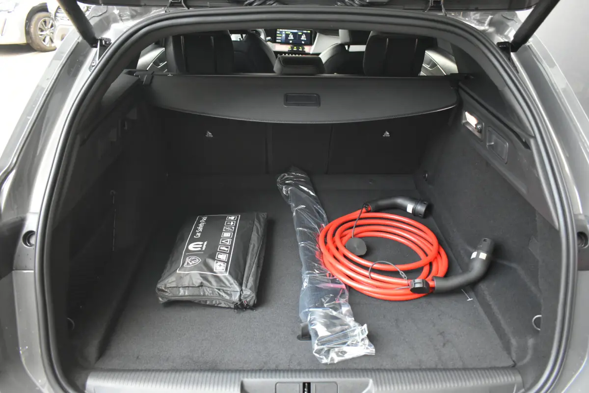 GT 58kWh DEMO-DEAL! | Warmtepomp | Alcantara | Massage | Elektr. Stoelen | Elektr. Achterklep | LED-Matrix | Adaptive Cruise | !!