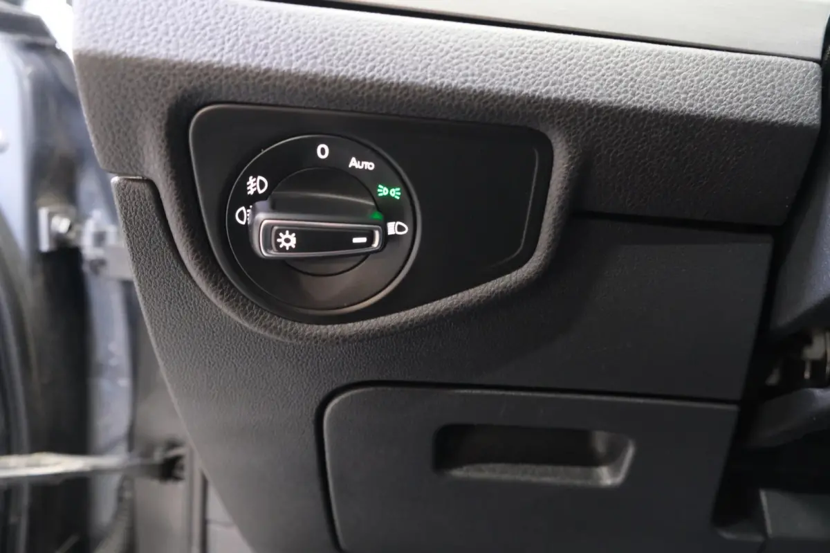 1.6 TDI - Grijskenteken, Airco, Cruise, Navi, PDC, Camera, Trekhaak.