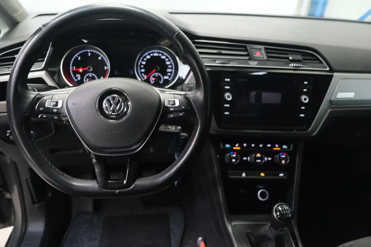1.6 TDI - Grijskenteken, Airco, Cruise, Navi, PDC, Camera, Trekhaak.