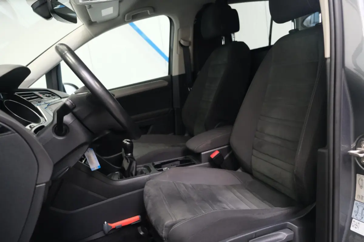 1.6 TDI - Grijskenteken, Airco, Cruise, Navi, PDC, Camera, Trekhaak.