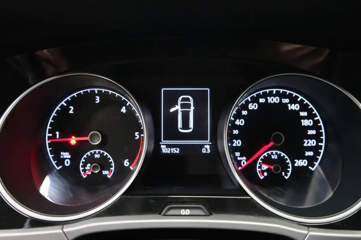 1.6 TDI - Grijskenteken, Airco, Cruise, Navi, PDC, Camera, Trekhaak.