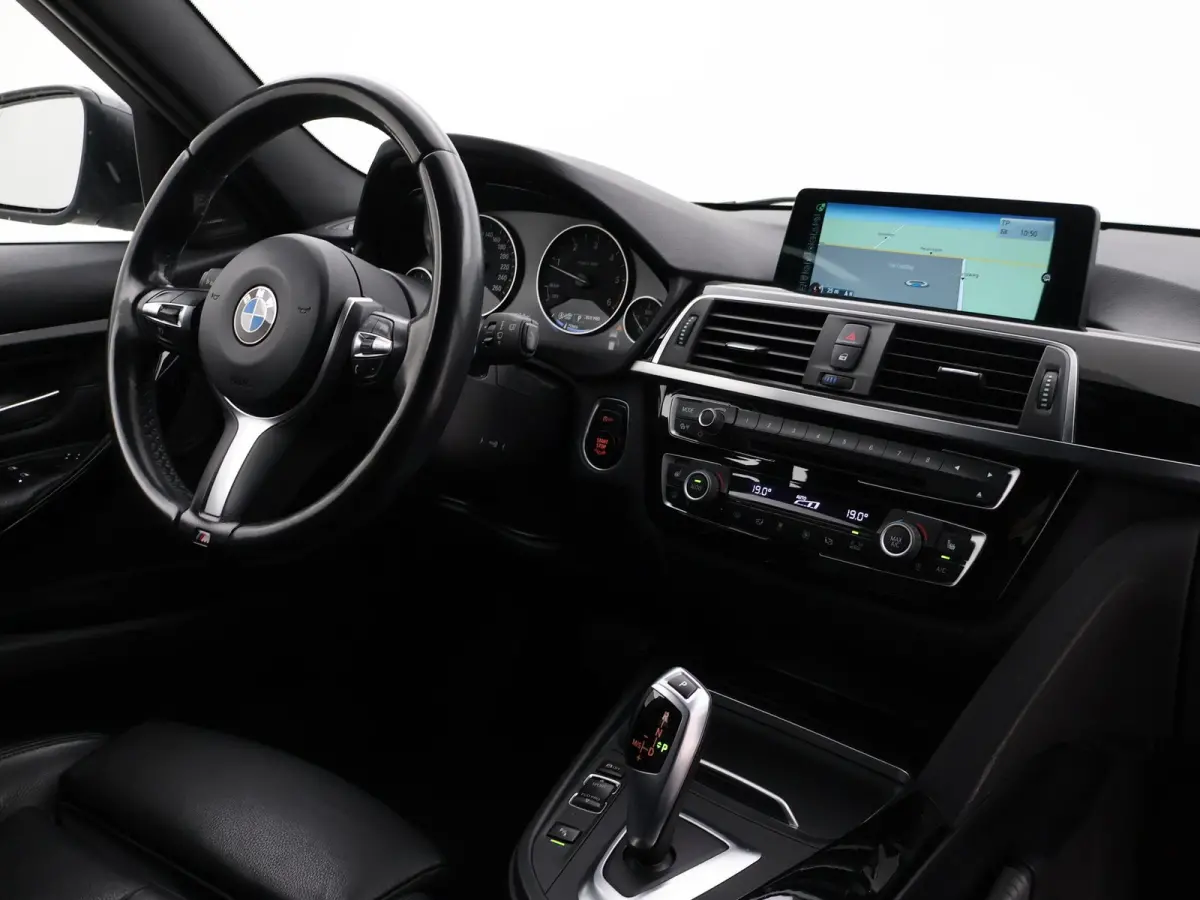 320D 163 PK EDE + WEGKL. TREKHAAK | HARMAN/KARDON | EURO 6 | LEDER SPORTINTERIEUR