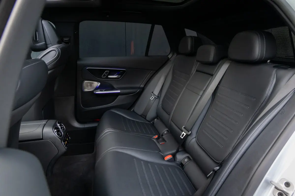300 e AMG Line | Burmester 3D | Head Up Display | Origineel Nederlands! | Pano-dak | 360 Camera | Memory stoelen | Leder | Adapt. Cruise | Laser LED | 4-season banden |