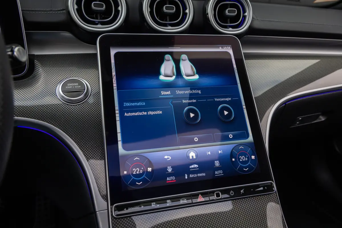 300 e AMG Line | Burmester 3D | Head Up Display | Origineel Nederlands! | Pano-dak | 360 Camera | Memory stoelen | Leder | Adapt. Cruise | Laser LED | 4-season banden |