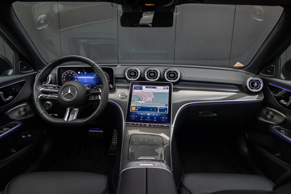 300 e AMG Line | Burmester 3D | Head Up Display | Origineel Nederlands! | Pano-dak | 360 Camera | Memory stoelen | Leder | Adapt. Cruise | Laser LED | 4-season banden |
