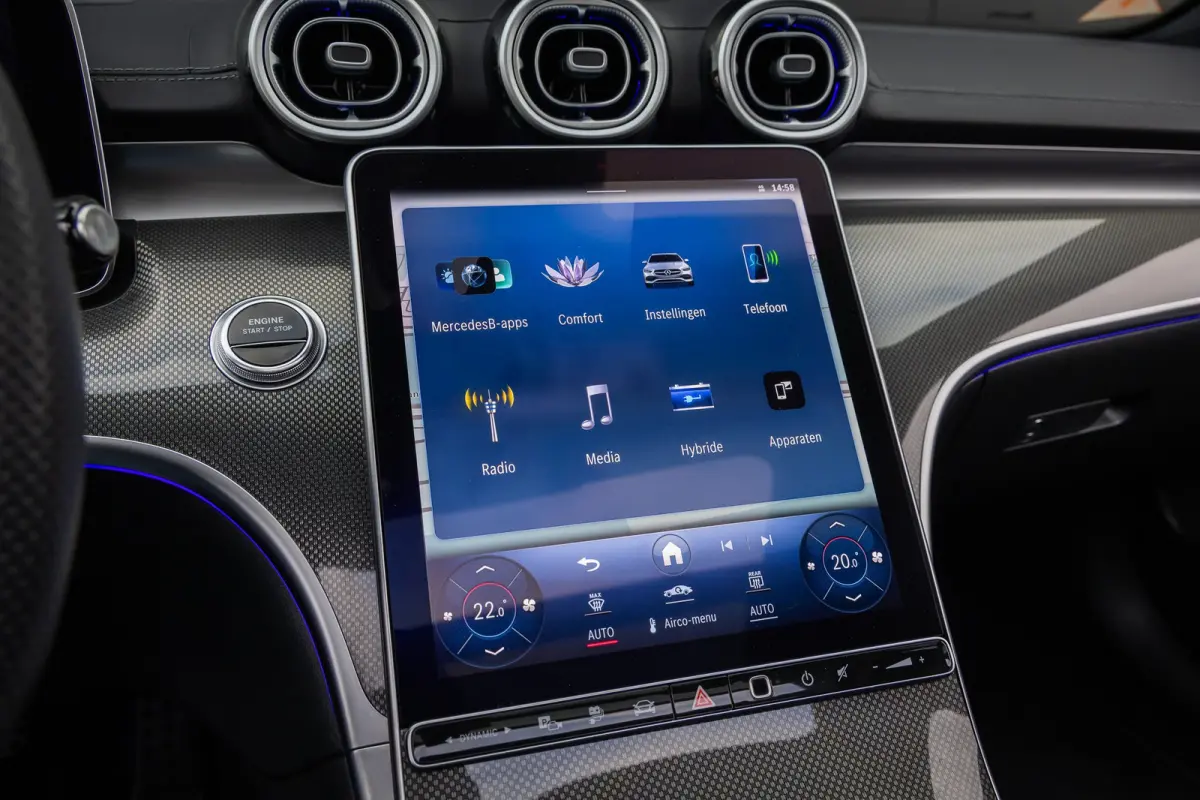300 e AMG Line | Burmester 3D | Head Up Display | Origineel Nederlands! | Pano-dak | 360 Camera | Memory stoelen | Leder | Adapt. Cruise | Laser LED | 4-season banden |
