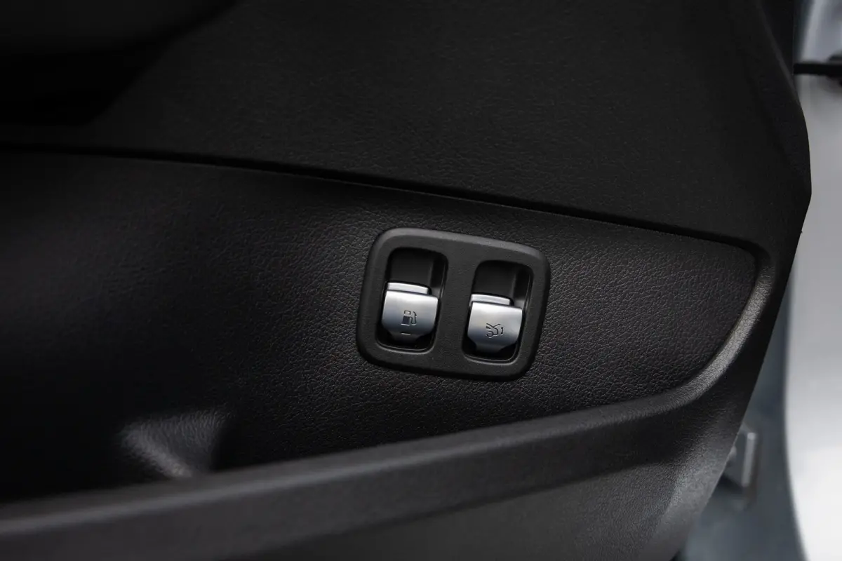 300 e AMG Line | Burmester 3D | Head Up Display | Origineel Nederlands! | Pano-dak | 360 Camera | Memory stoelen | Leder | Adapt. Cruise | Laser LED | 4-season banden |
