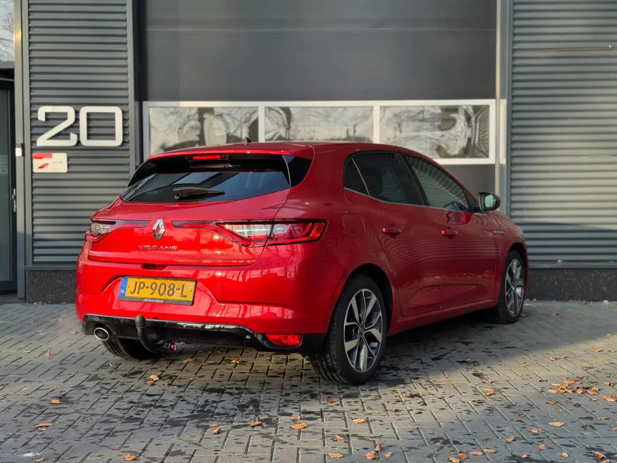 1.2 TCe Bose | CLIMA | PDC | CRUISE | KEYLESS | CARPLAY