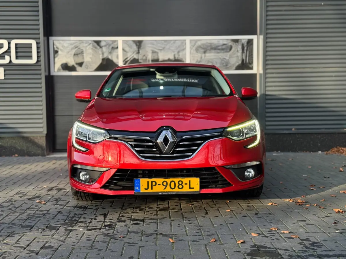 1.2 TCe Bose | CLIMA | PDC | CRUISE | KEYLESS | CARPLAY